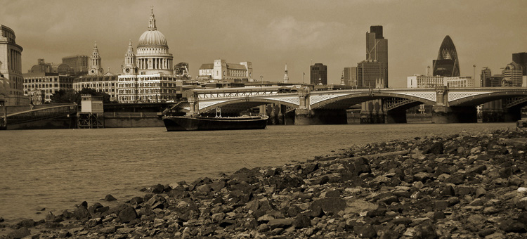 London On The Rocks 02